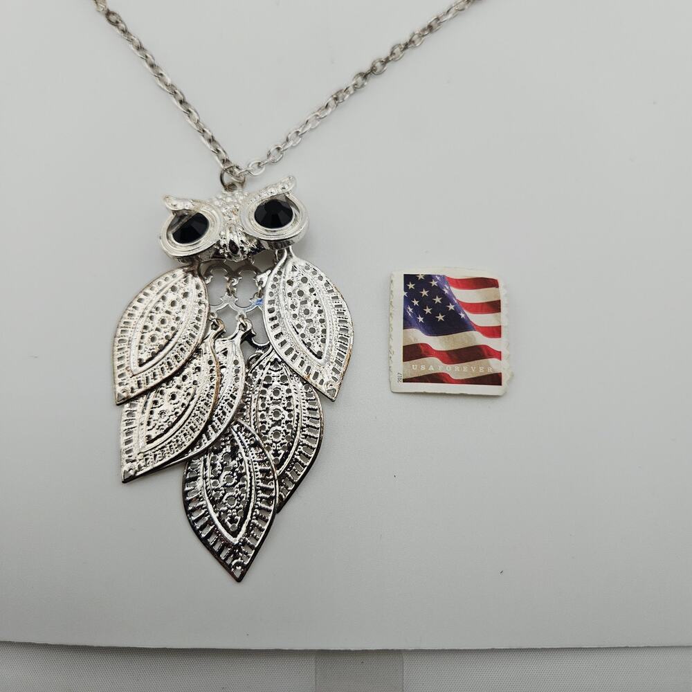Candie's Silver Tone Owl Pendant On Chain Statement Necklace 2010's Boho NWT - Picture 3 of 6